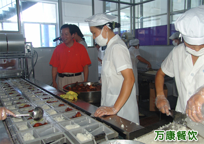 上海食堂承包萬康餐飲以質(zhì)量求發(fā)展贏得好評(píng)